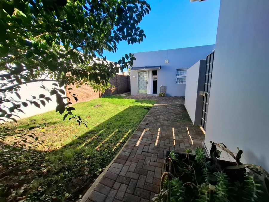 3 Bedroom Property for Sale in Vincent Eastern Cape